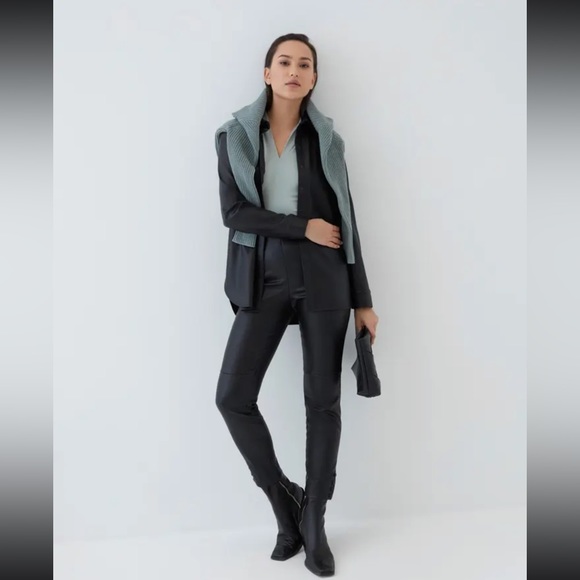 H&M Lightweight Seafoam Green Blouse | Women’s Size XS - Picture 3 of 8